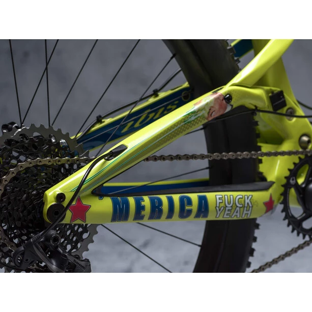 Dyedbro Accessoires Cadre Merica Fuck Yeah Kit De Protection De Cadre 2 Dyedbro Accessoires Cadre Merica Fuck Yeah Kit De Protection De Cadre – Image 2